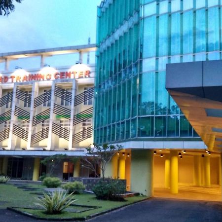 UTC Hotel Bandung Bagian luar foto